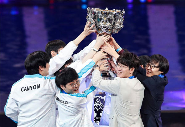 【LCK】DK发布2025春季赛赛程，1月16日与GEN交手，1月30日对阵T1