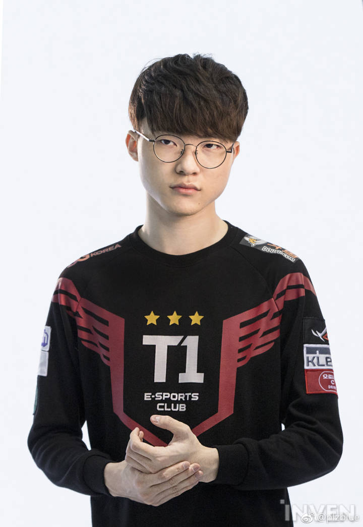 Weibo Gaming post-match interview with Xiaohu ： 新的十年从零开始，每一年都是一个新的起点